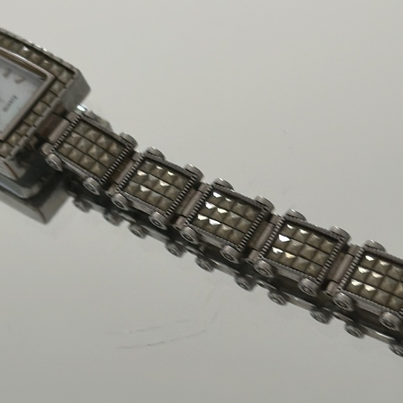 Main Line Time watch swarovski crystals - Picture 4 of 8